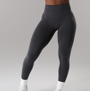 EUC Alphalete Size Small Heather Black OG Revival Leggings!